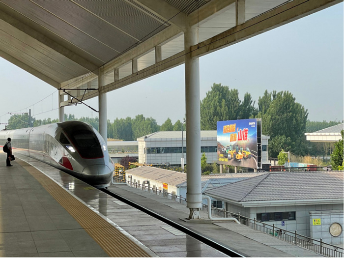 齐鲁晚报聚焦山推创新驱动高质量发展